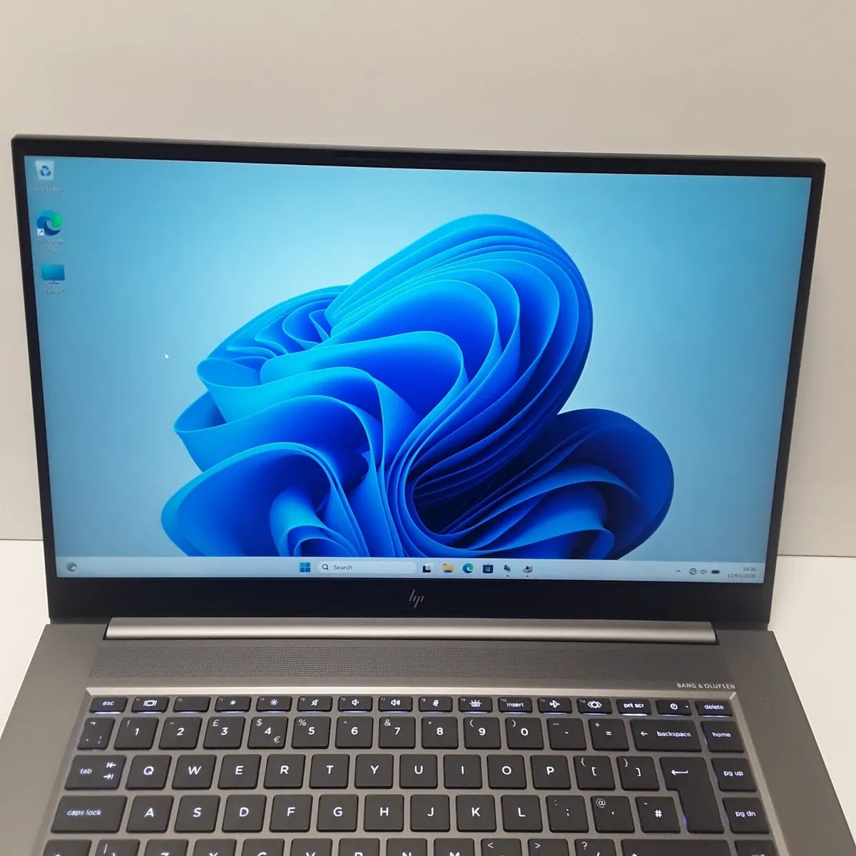 HP ZBook G8 | rtx 3070 8gb | 32gb | 1tb ssd - Image 3