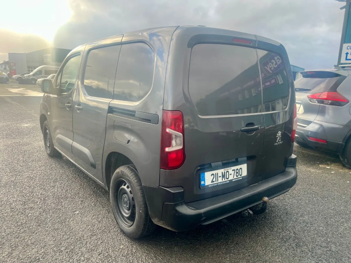 Peugeot Partner 1.5 BLUE HDI 75 PANELL PANELLED 6. - Image 2
