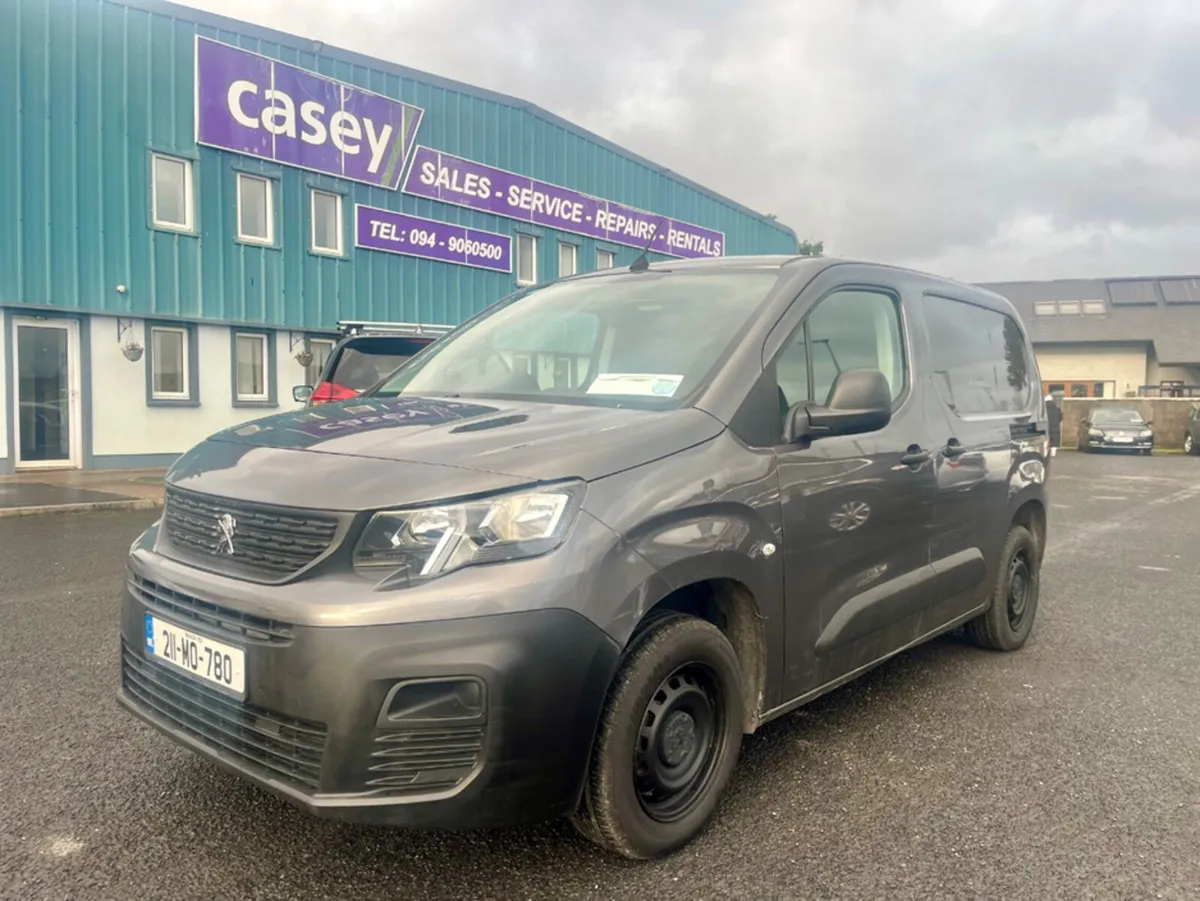 Peugeot Partner 1.5 BLUE HDI 75 PANELL PANELLED 6. - Image 1