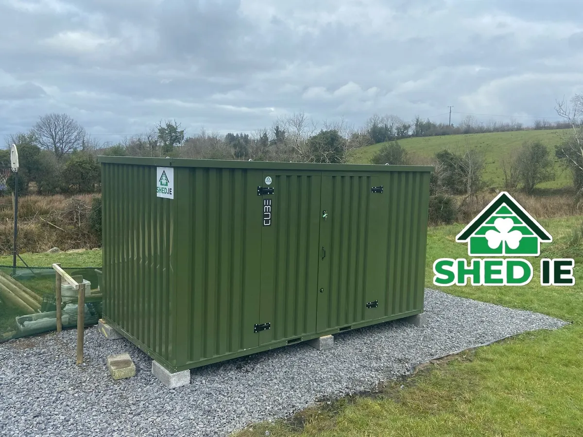 Practical storage solutions,  flatpack container - Image 4