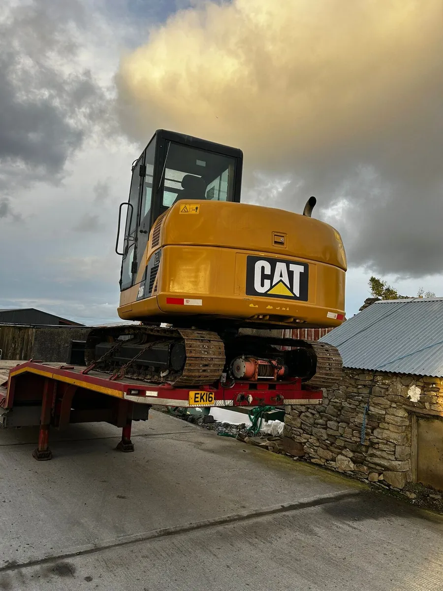 Cat 306 digger 6 ton - Image 3