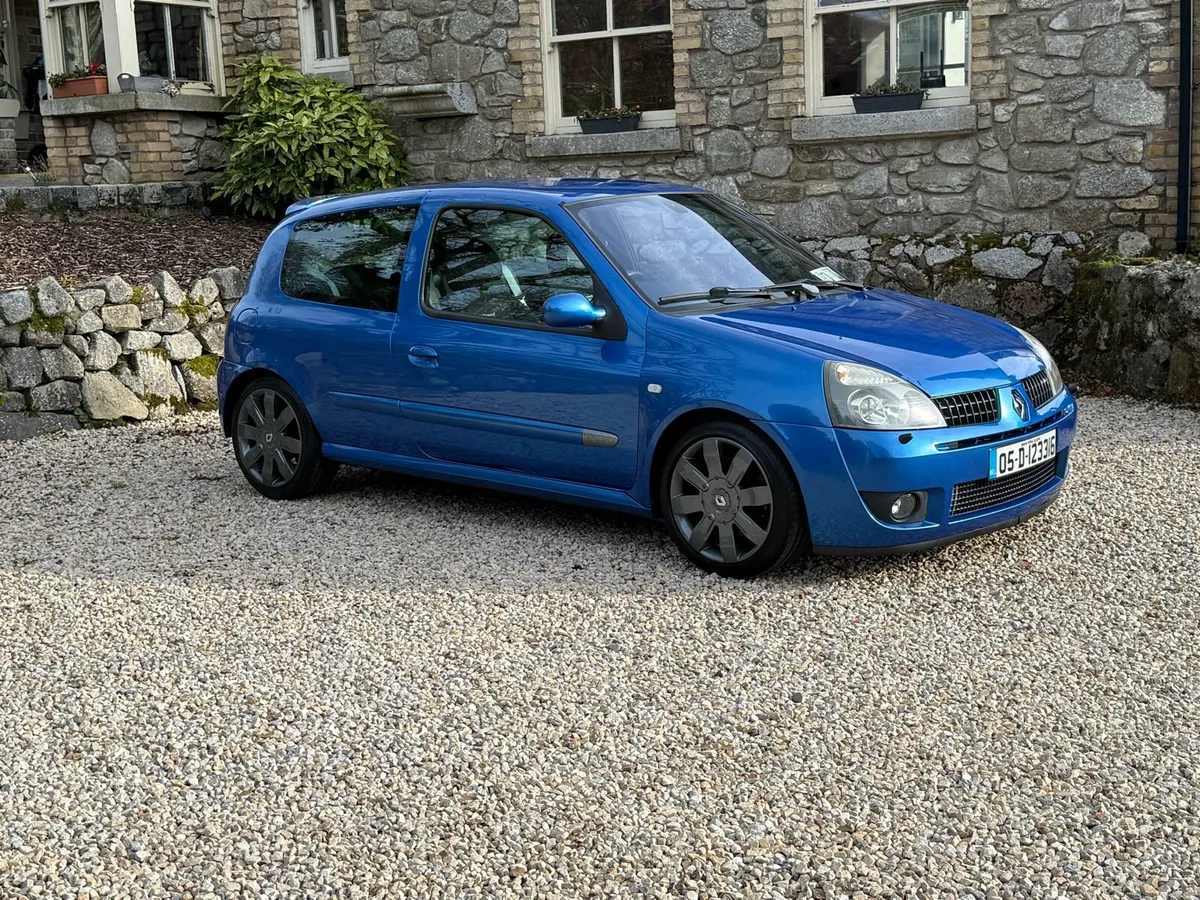 Renualtsport Clio 182 - Image 2