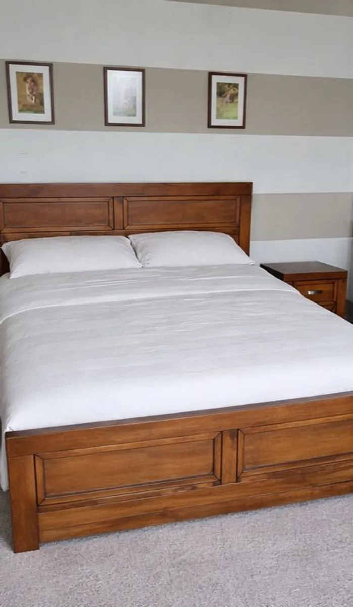 Bedroom Furniture Set - Image 3