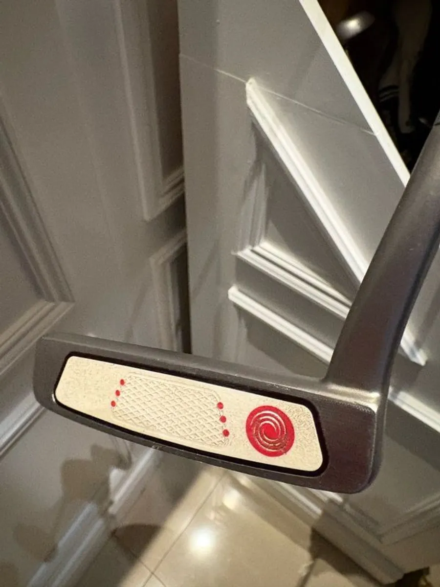 Odyssey White Hot 9 Putter - Image 2