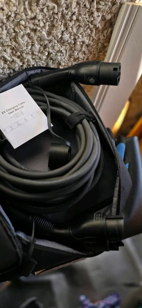 Charging Cable Type 2 to Type 1 10m (US Japan Veh - Image 1