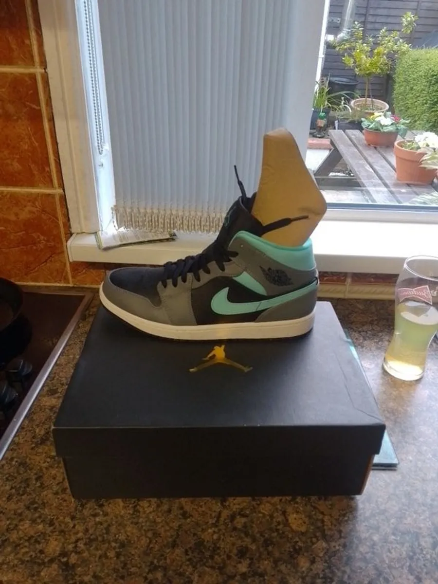 Air Jordan 1 - Image 1