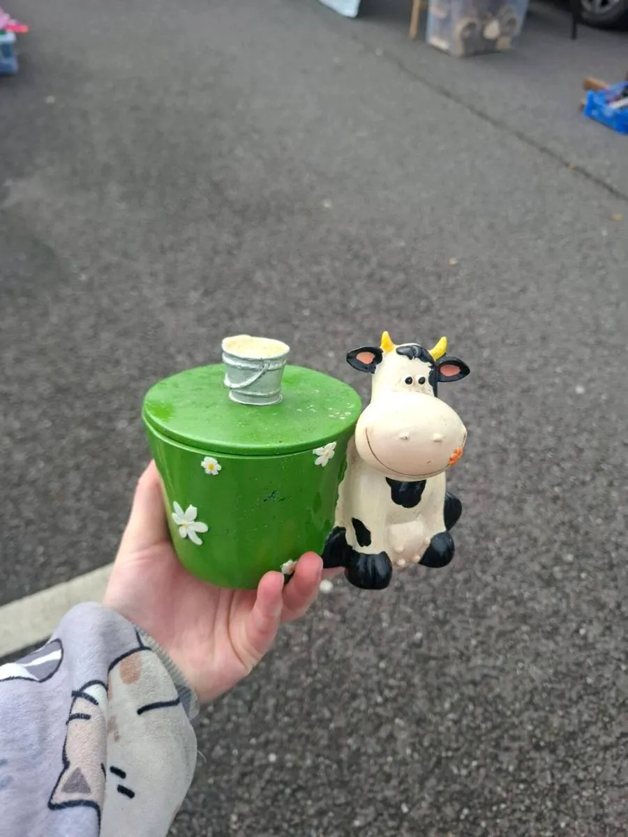 Cow jar - Image 1