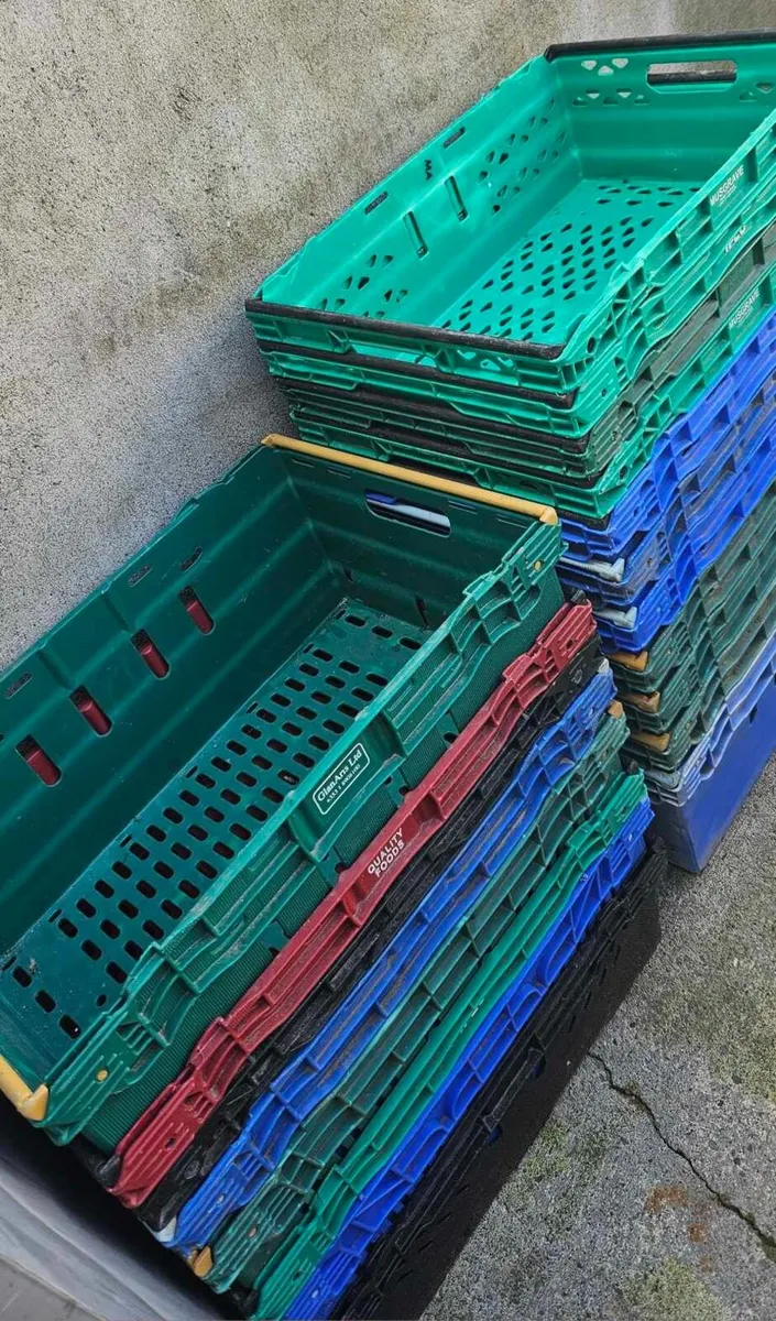 10 storage stacking crates - Image 1