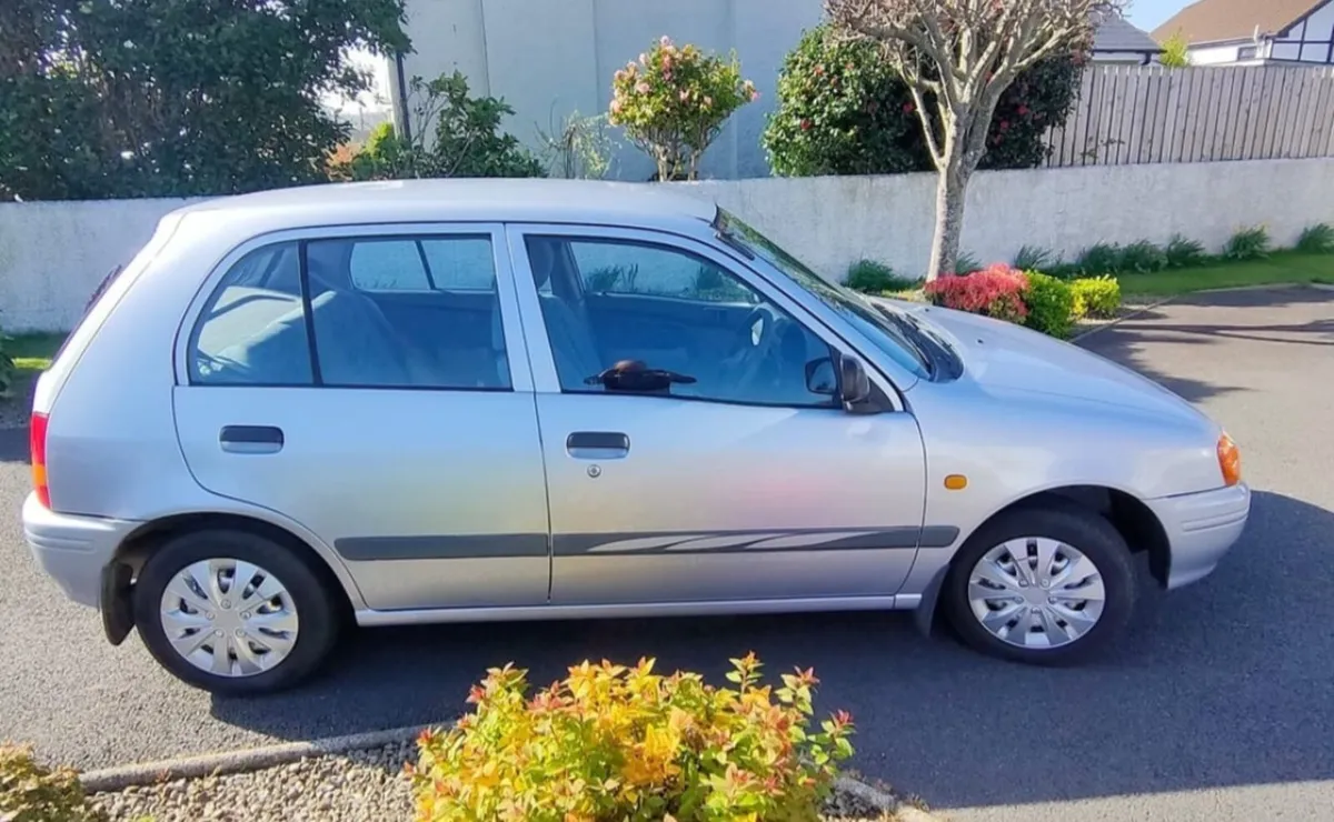 1999 toyota starlet, one previous owner original - Image 1