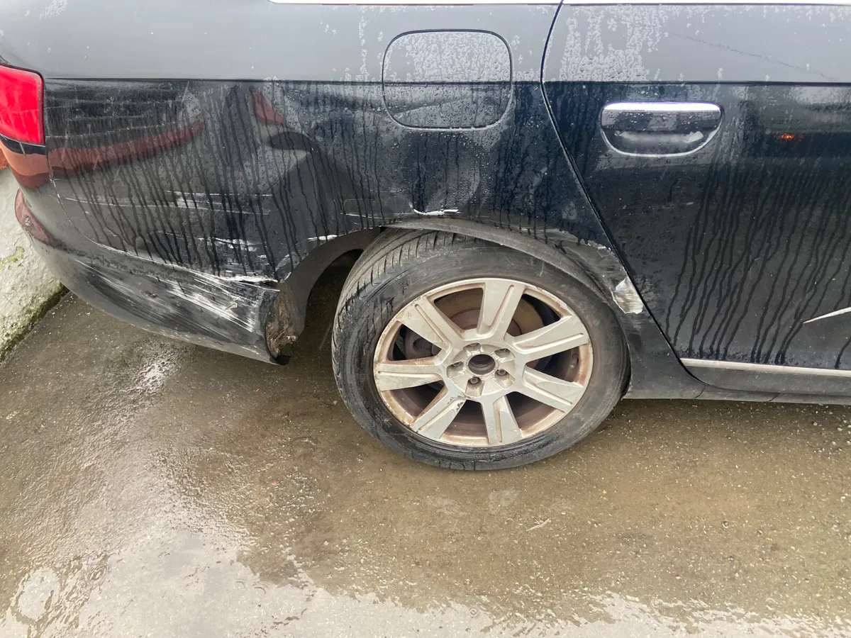 09 Audi a6 tdi rear damage - Image 3