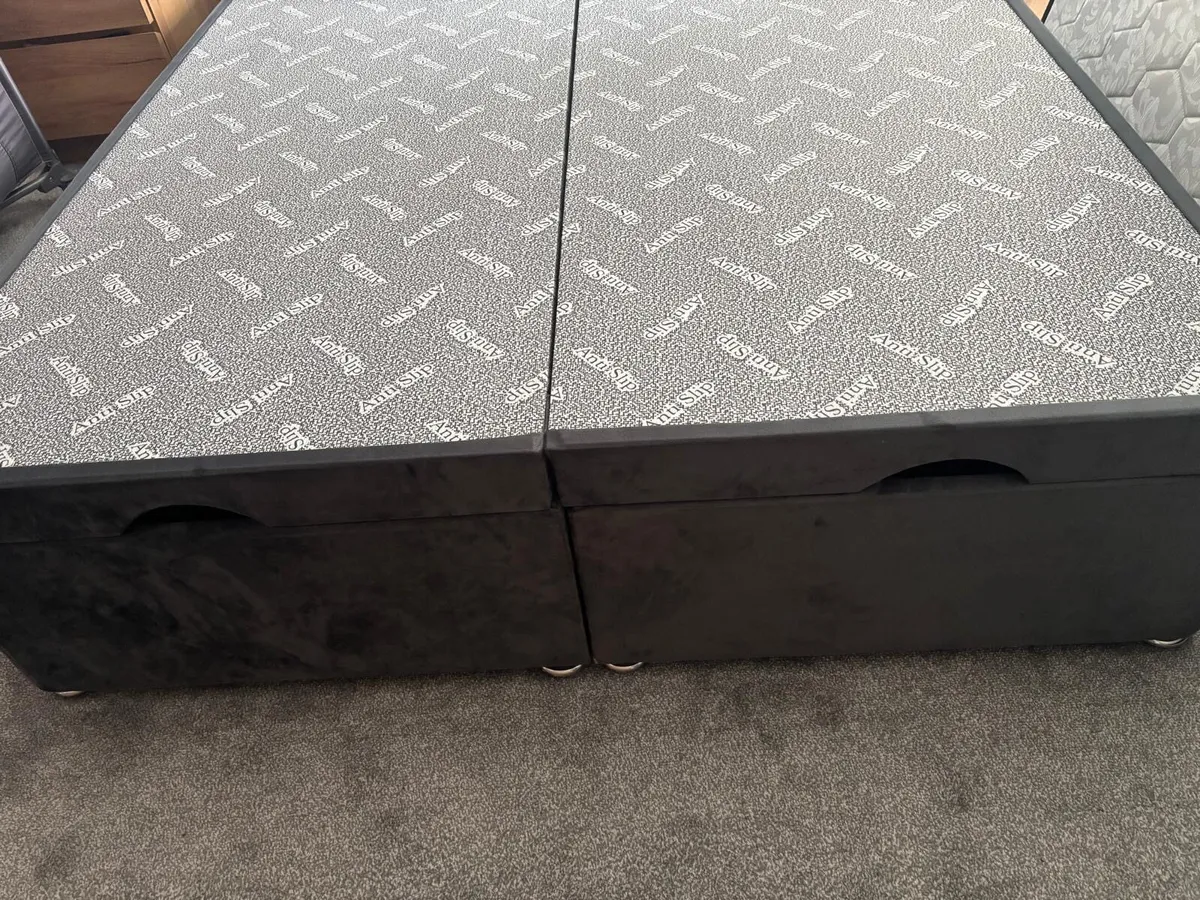 Double base ottoman - Image 3