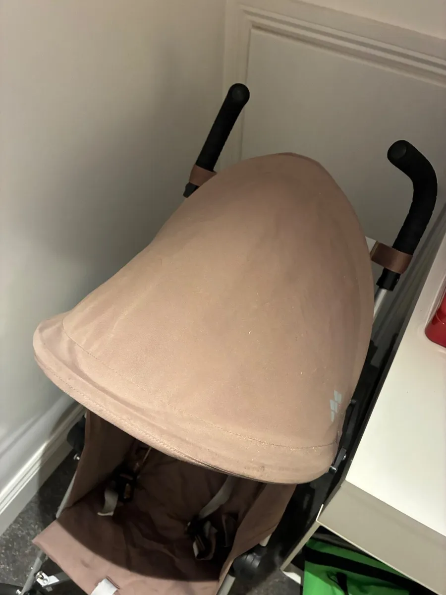 Maclaren Stroller - Image 3