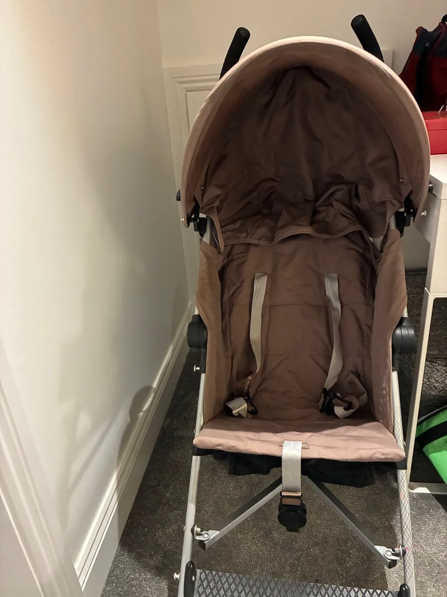 Maclaren Stroller - Image 4