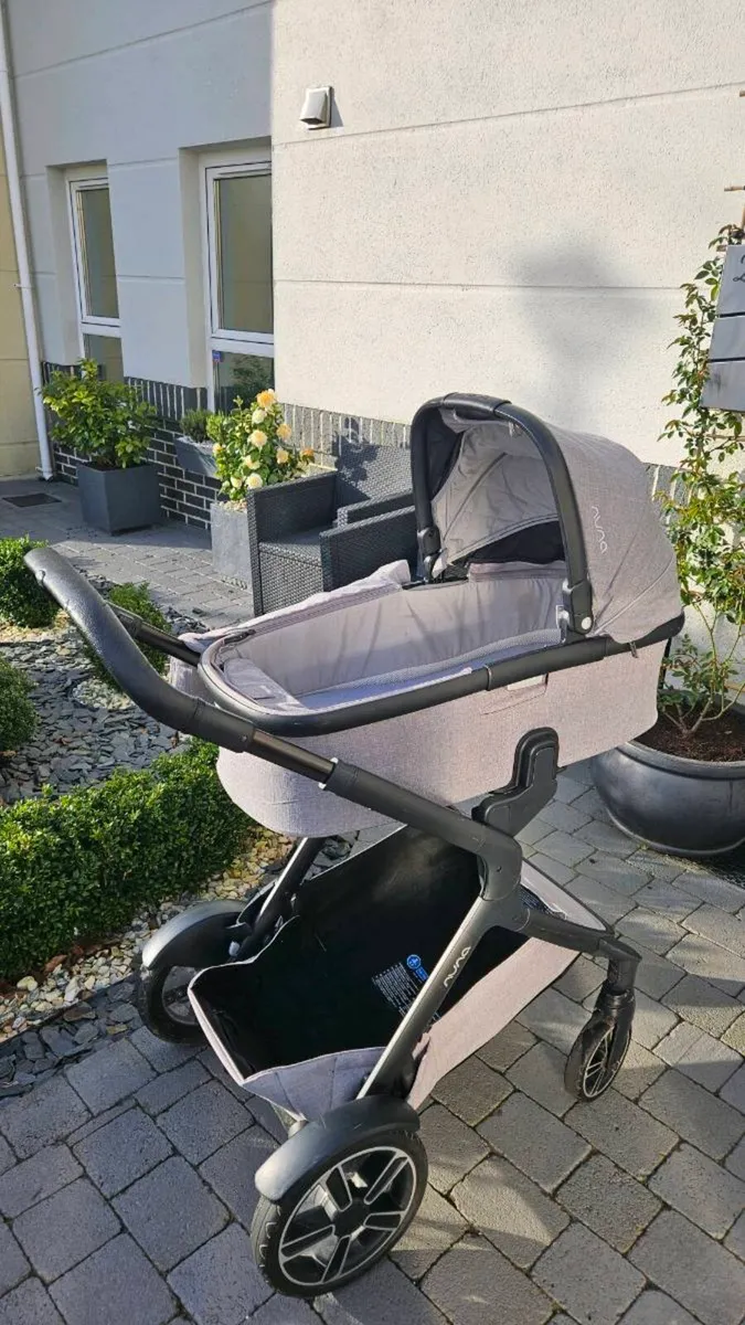 Nuna Demi Grow Travel System / Baby Buggy - single - Image 1