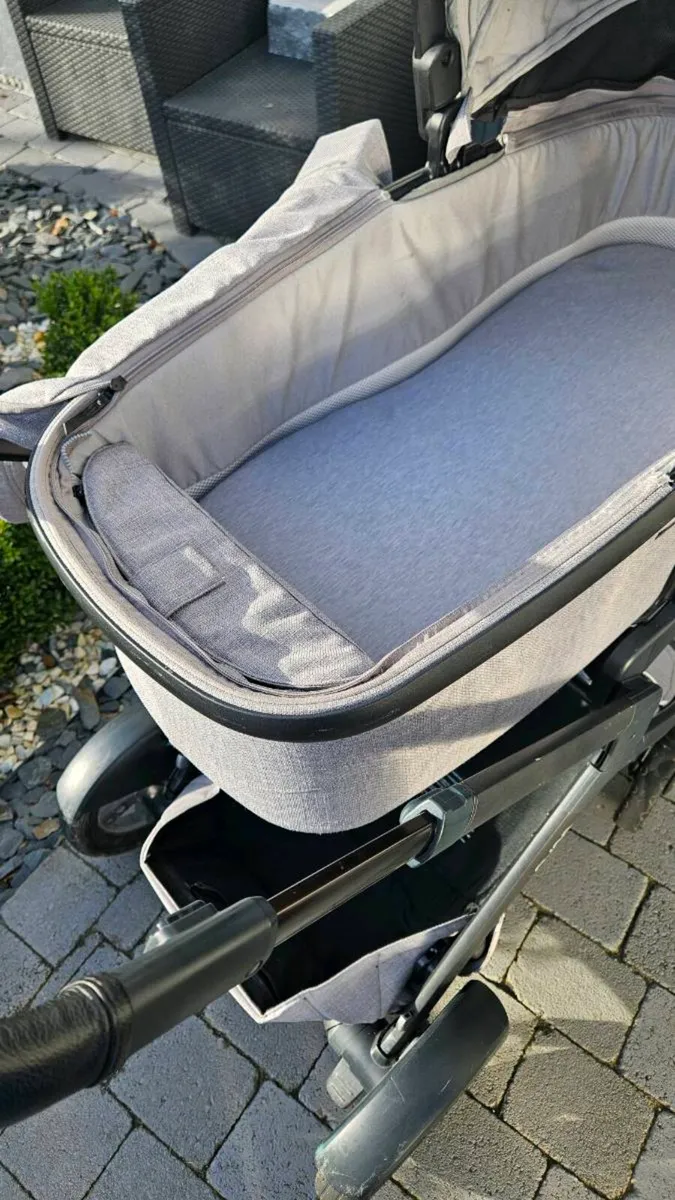 Nuna Demi Grow Travel System / Baby Buggy - single - Image 3