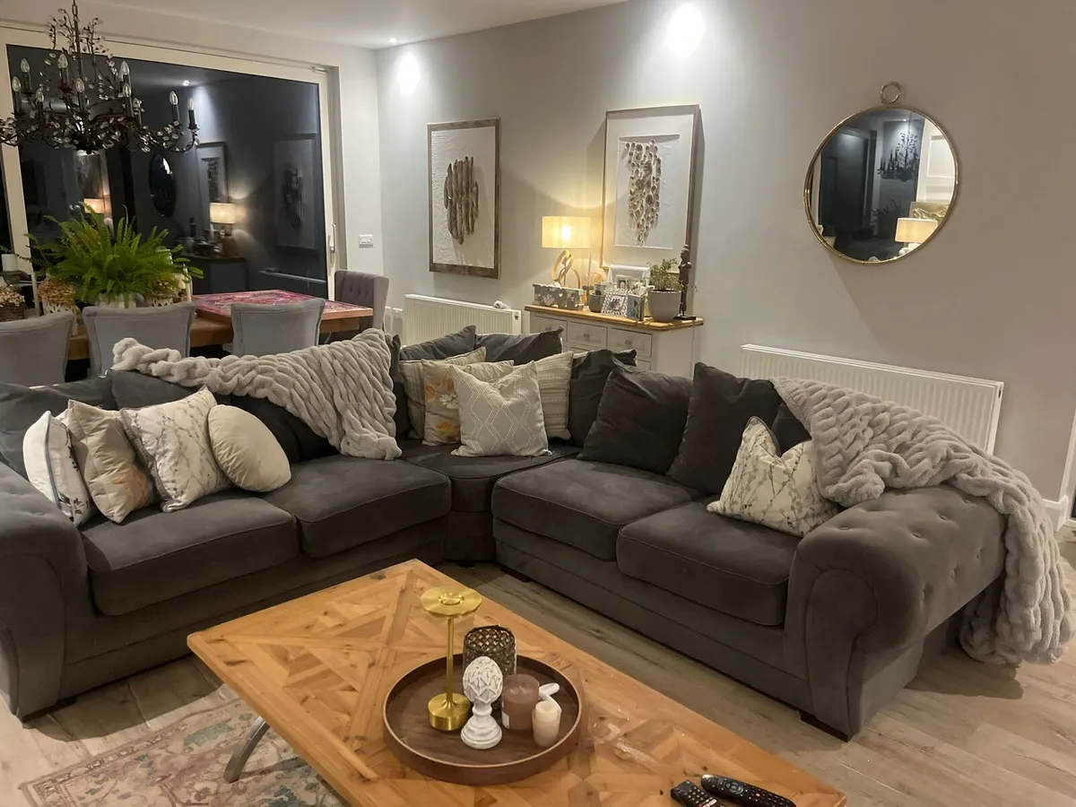 Corner sofa and 2 seater - Image 1