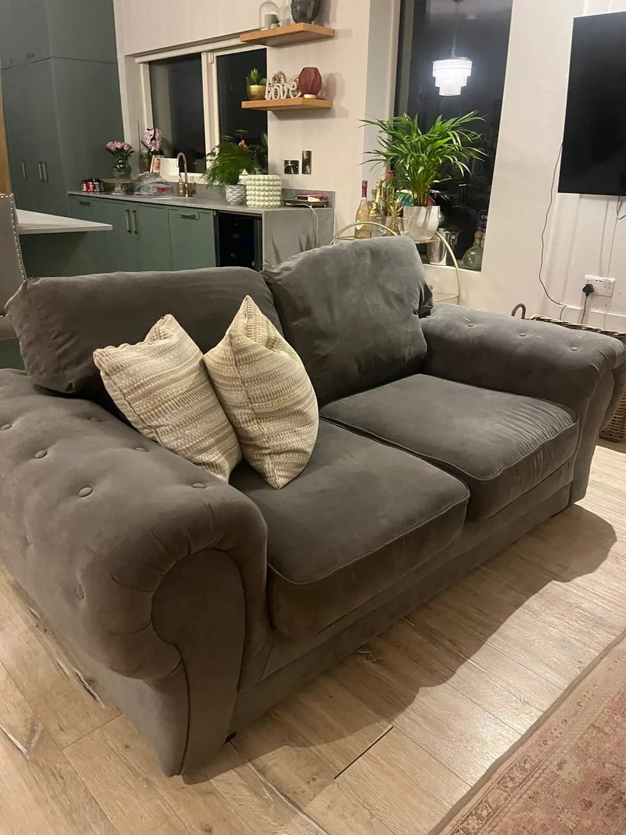 Corner sofa and 2 seater - Image 3