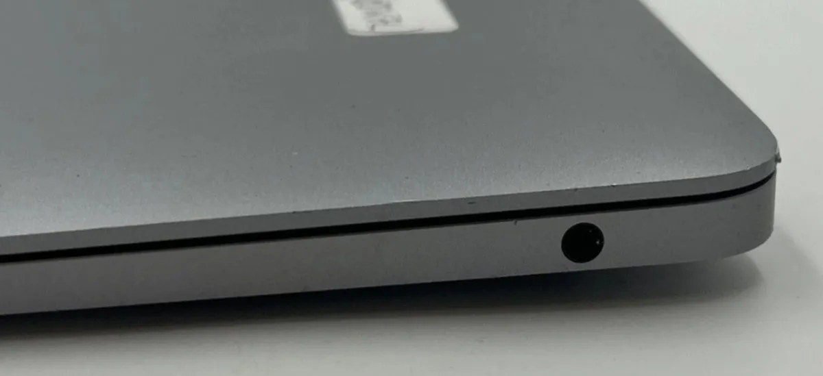 Apple MacBook Air A1932 2018 13" Screen FOR PARTS - Image 4