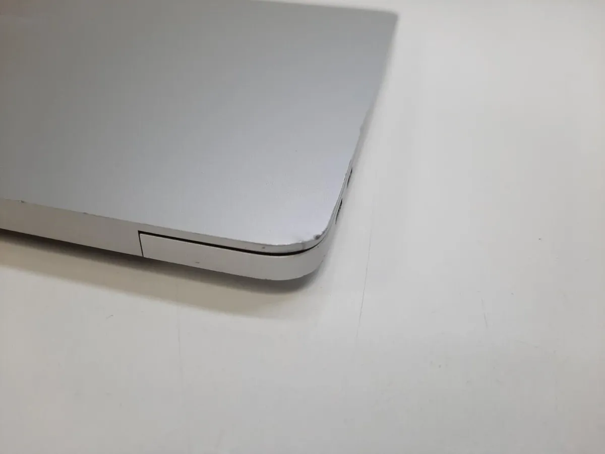 Apple Macbook Pro 13 2016 I5 2.00ghz 8GB 128GB SSD - Image 4