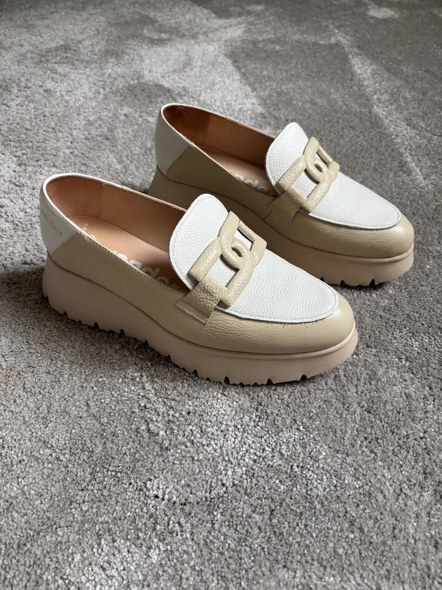 Wonders Shoes - Image 3