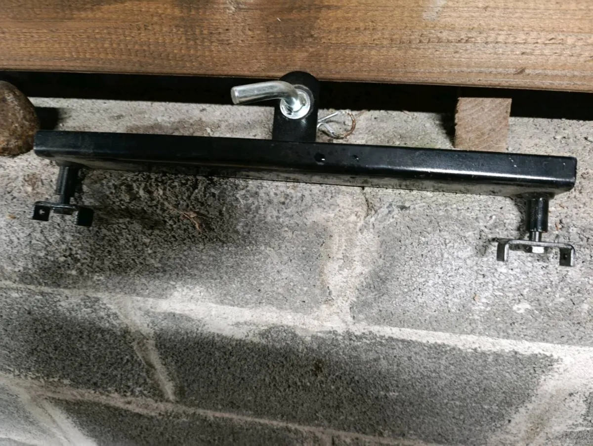 Ride on mower towbar - Image 4