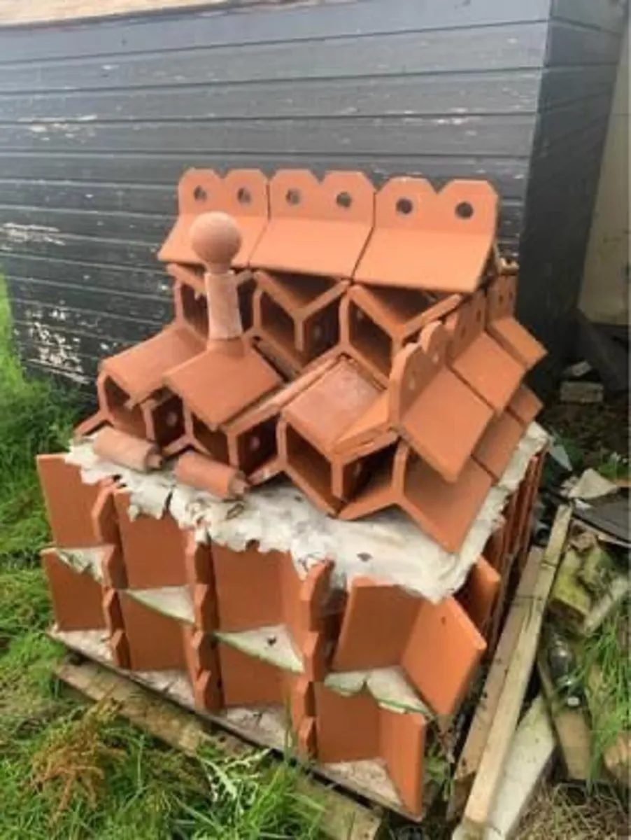 Bangor slates chimney pots floor ridge roof tiles - Image 4