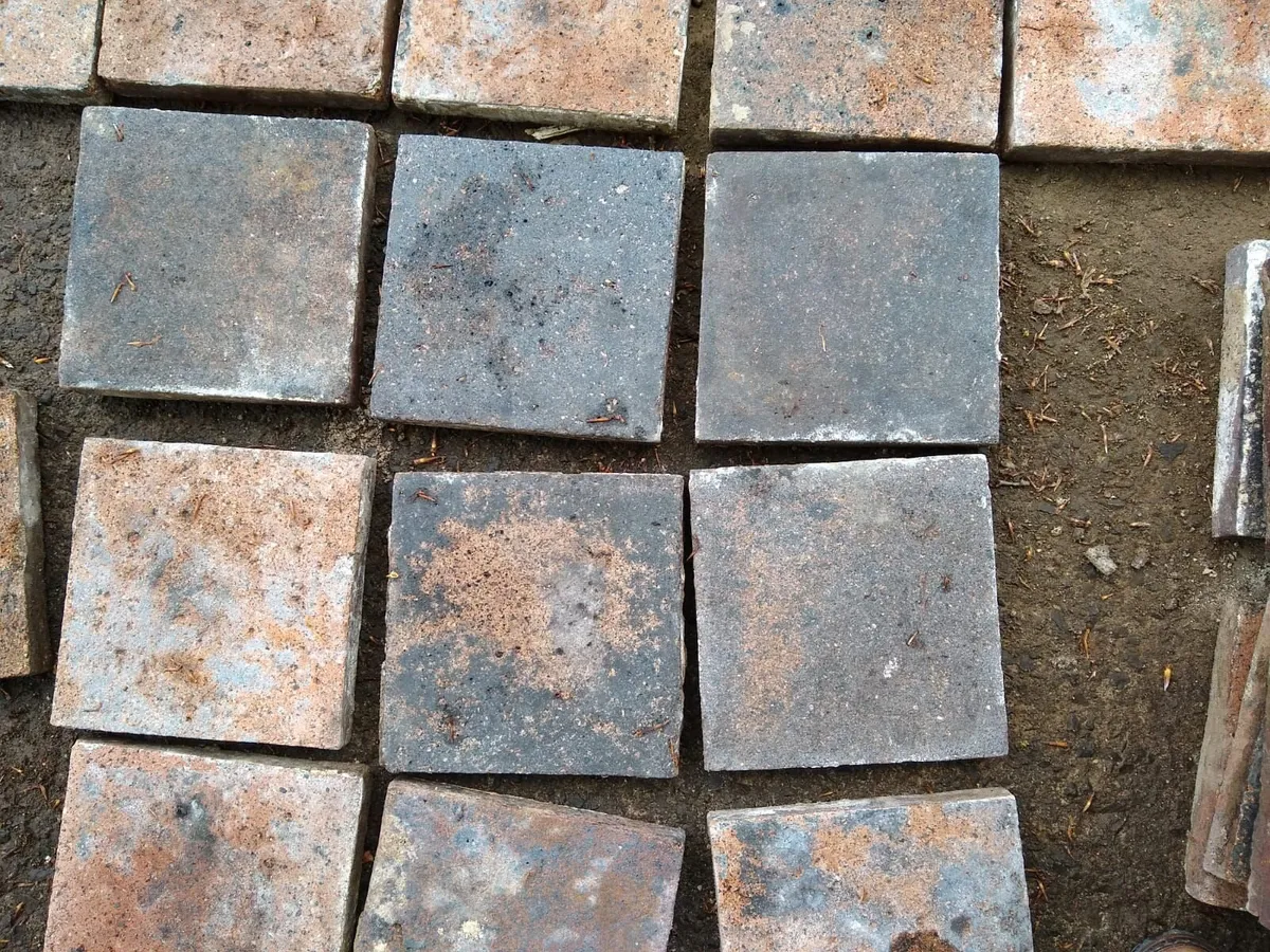 Bangor slates chimney pots floor ridge roof tiles - Image 2