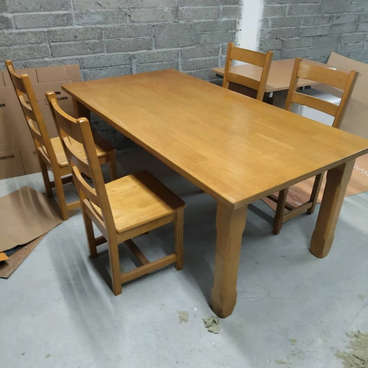 Oak Table,and Chairs - Image 3