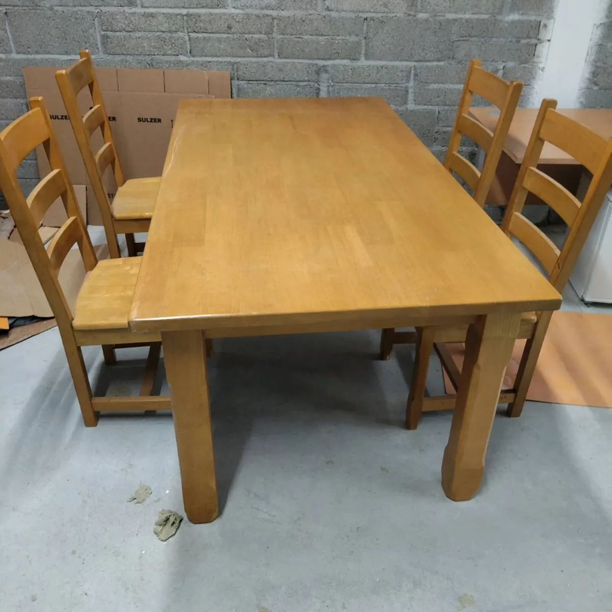 Oak Table,and Chairs - Image 1