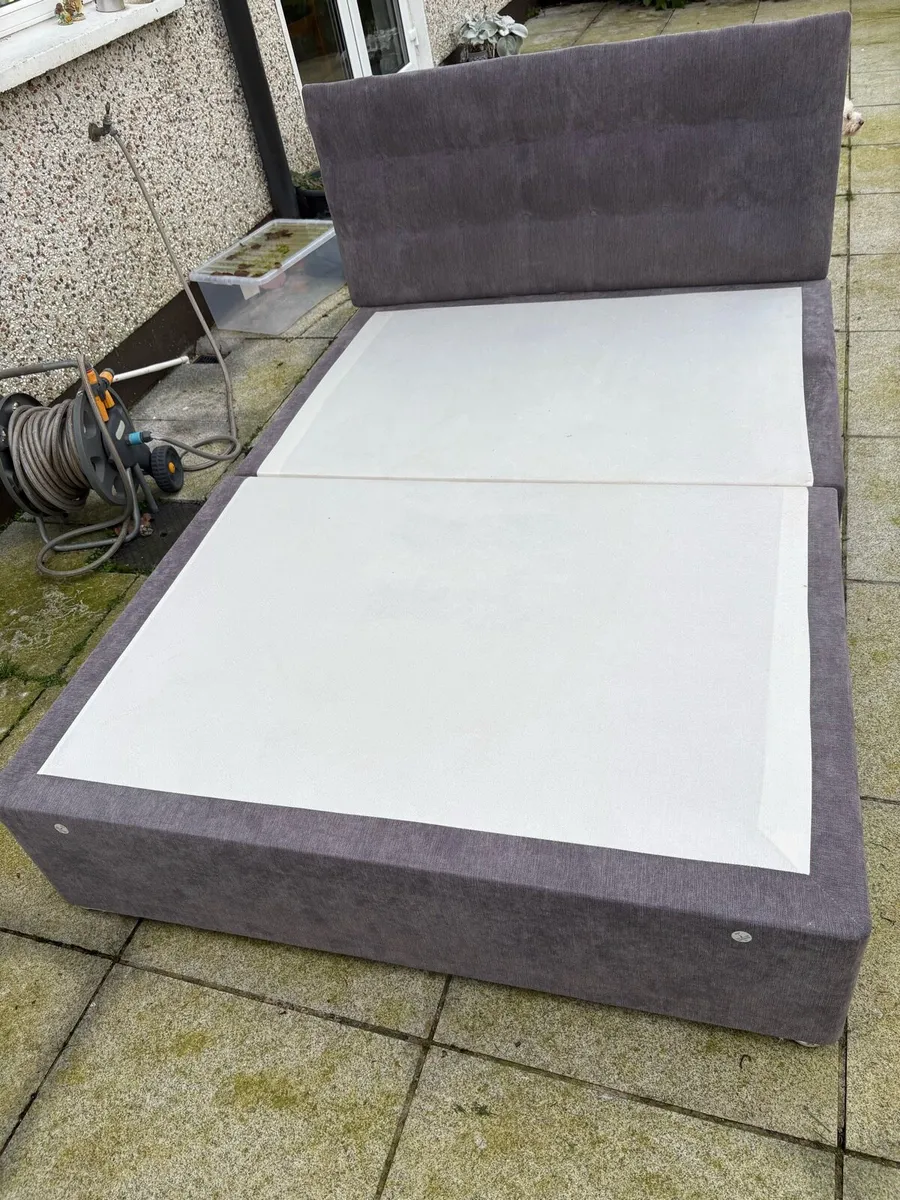 Double bed - Image 2