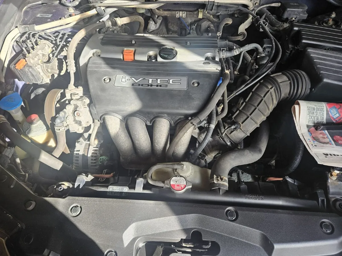 Honda Accord 2003 - Image 2