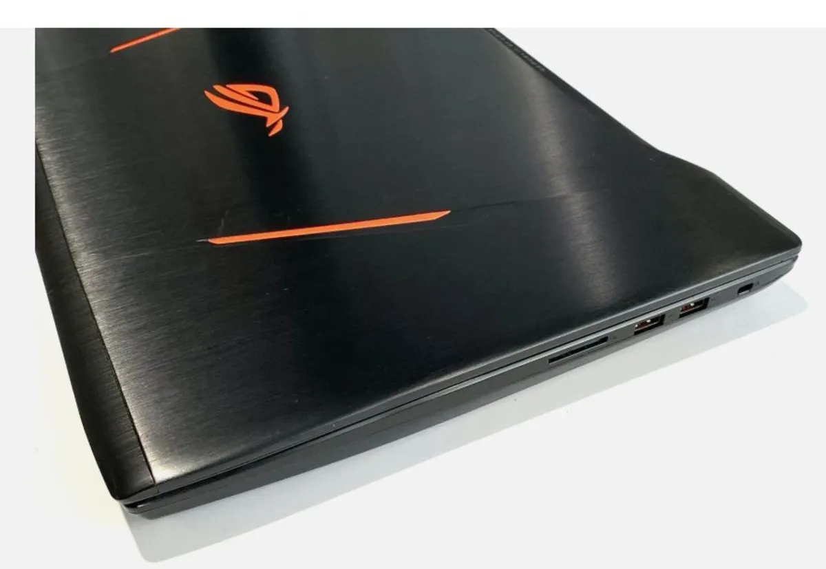 Faulty Asus ROG 17.3" i7 2.8Ghz 8GB No SSD Spares - Image 2