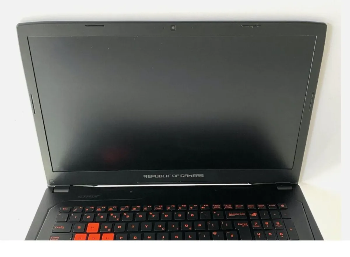 Faulty Asus ROG 17.3" i7 2.8Ghz 8GB No SSD Spares - Image 3