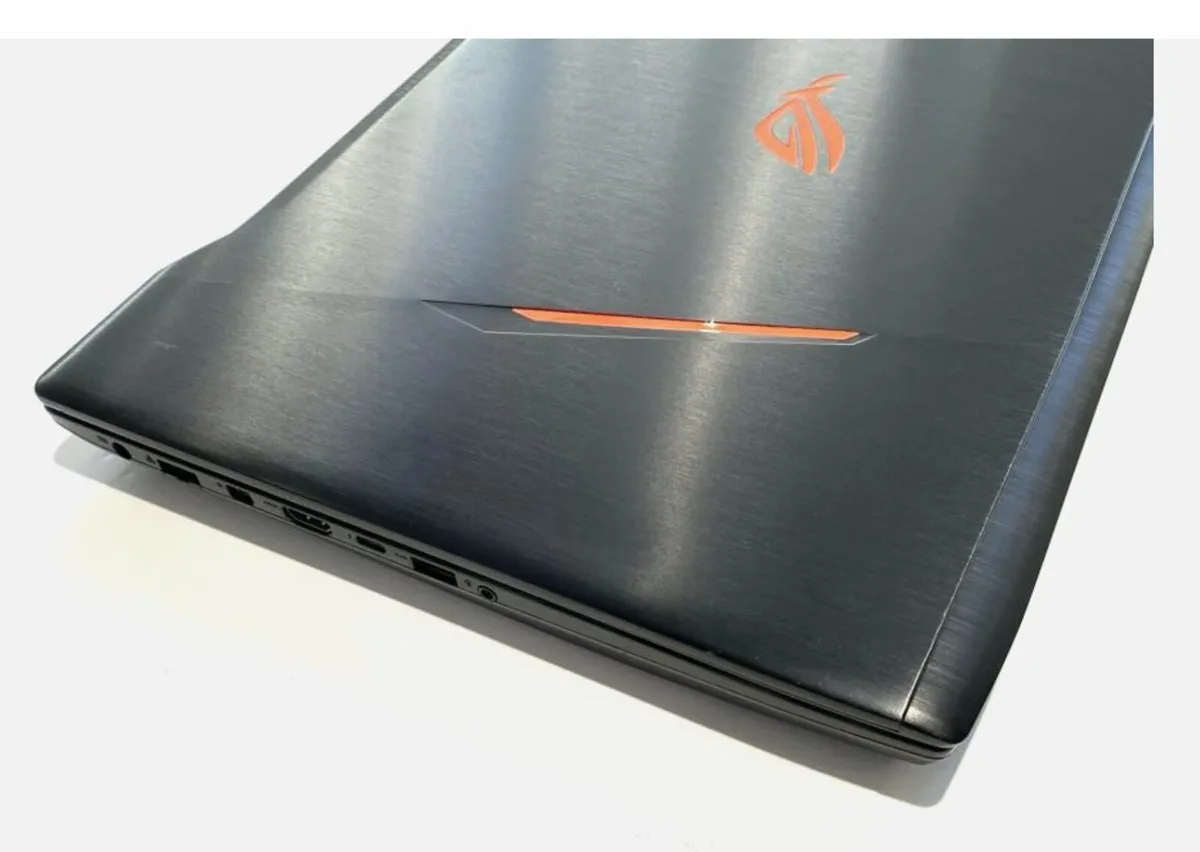 Faulty Asus ROG 17.3" i7 2.8Ghz 8GB No SSD Spares - Image 4
