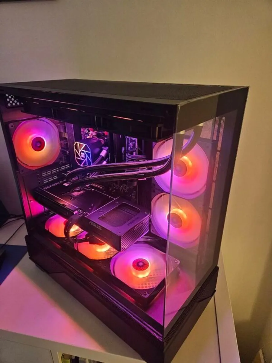High End Gaming PC - AMD Ryzen 9800x3d, 32GB ddr5, Nvidia RTX 5070, 1TB nvme ssd, 1440p/4K- gaming pc - Image 1
