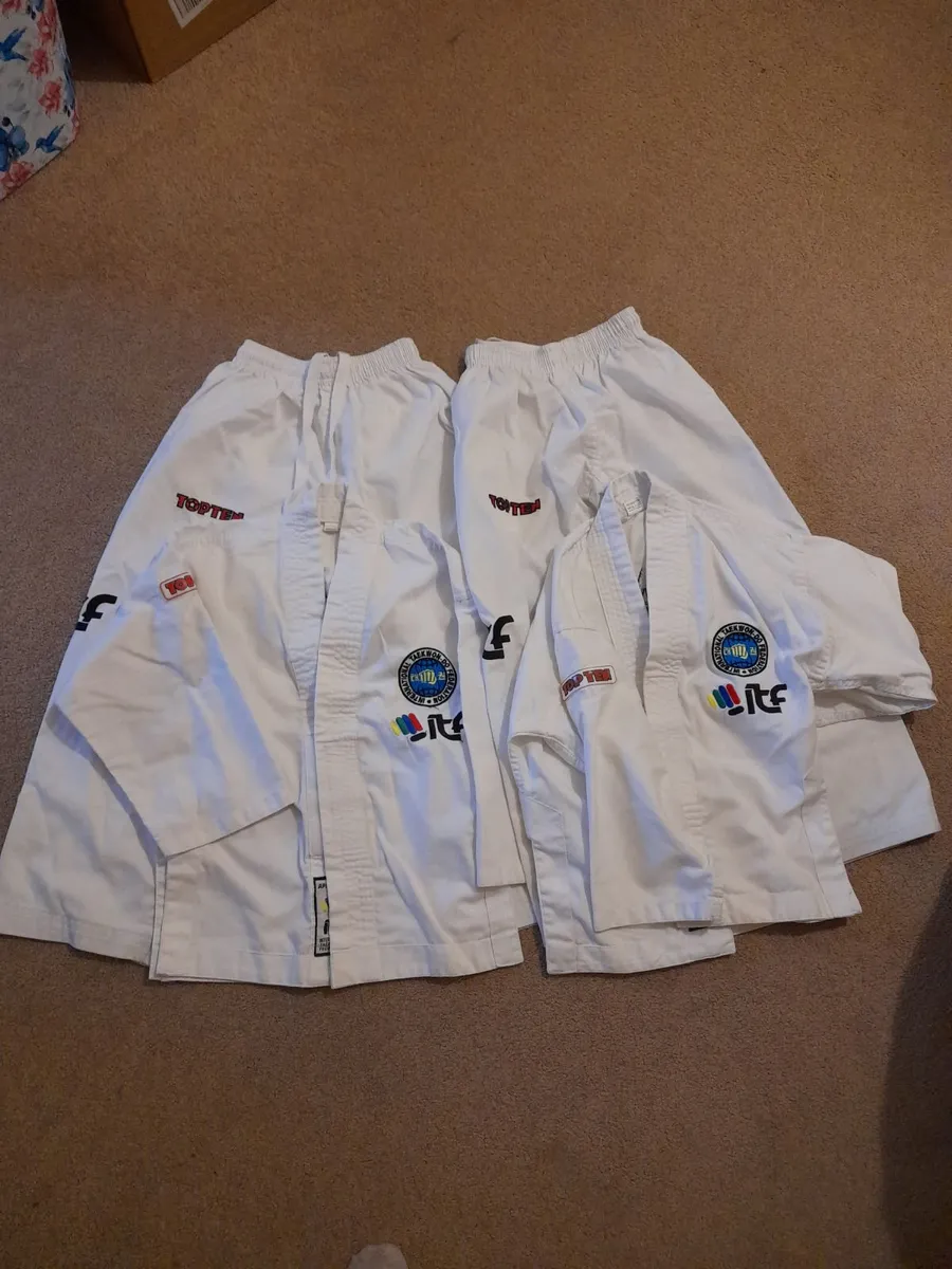 Kid’s taekwondo suits (Doboks) - Image 2