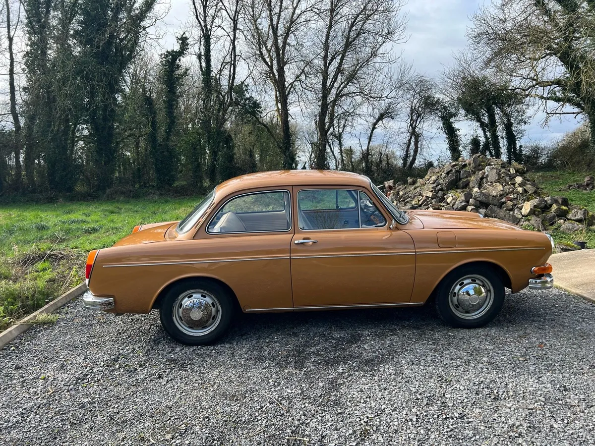 Rare 1971 Volkswagen Type 3 Notchback - RHD - Image 4