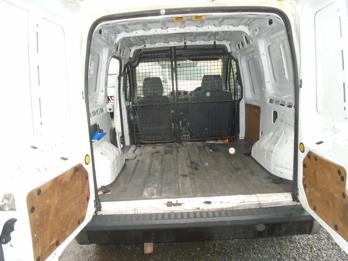 Ford Transit 2011 - Image 2