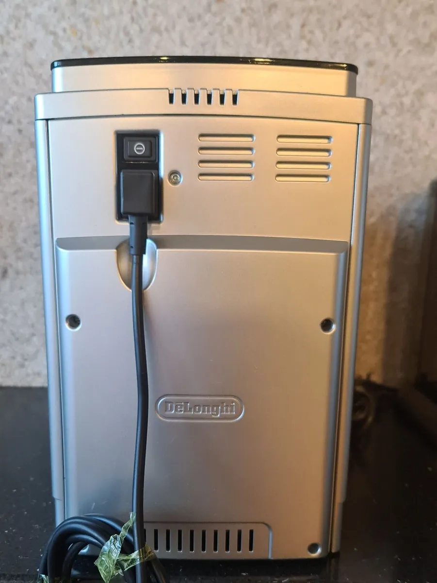 De’Longhi ECAM23.460.S Automatic Coffee Machine - Image 3