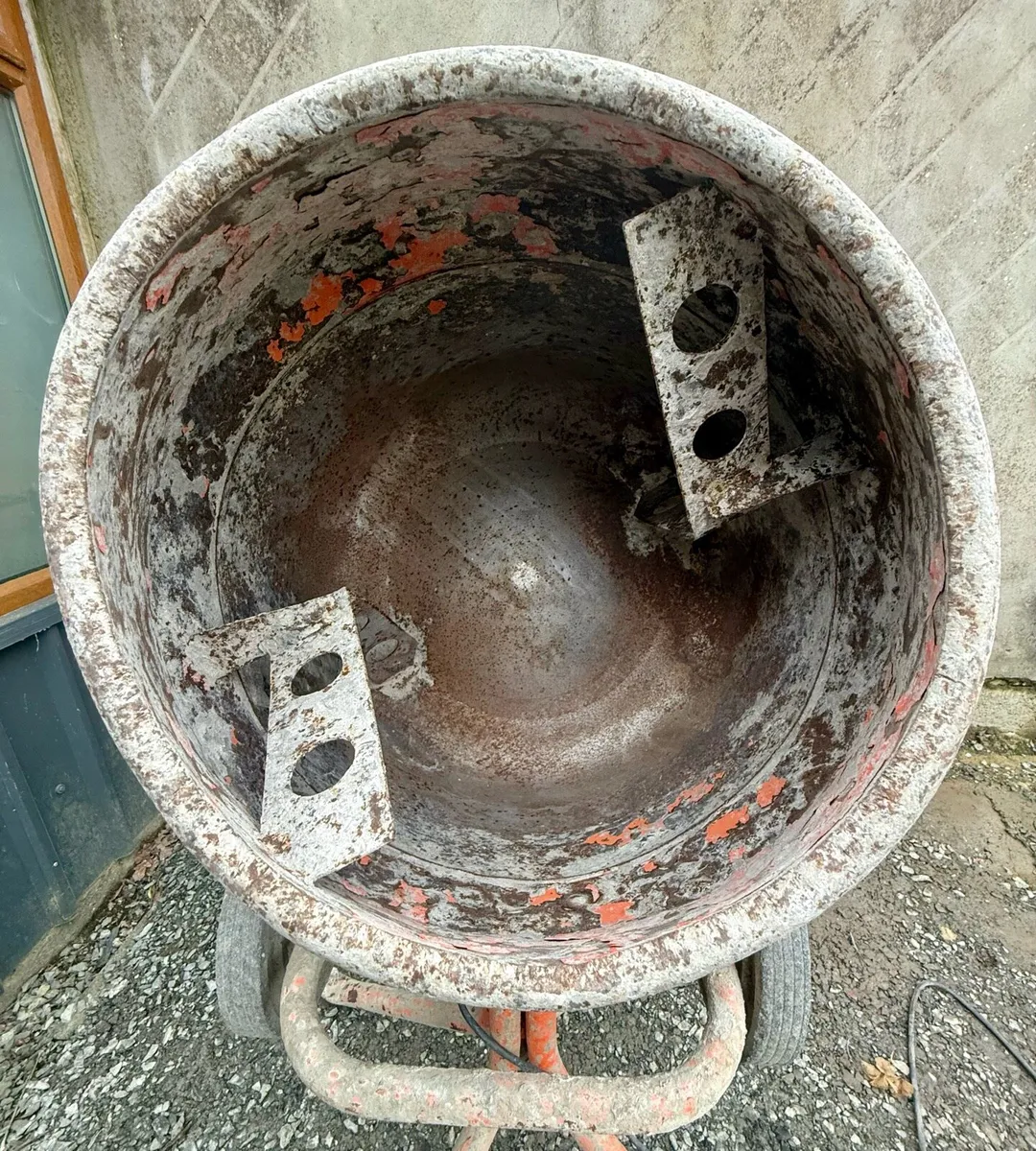 ** 110V ELECTRIC BELLE CEMENT MIXER ** - Image 4