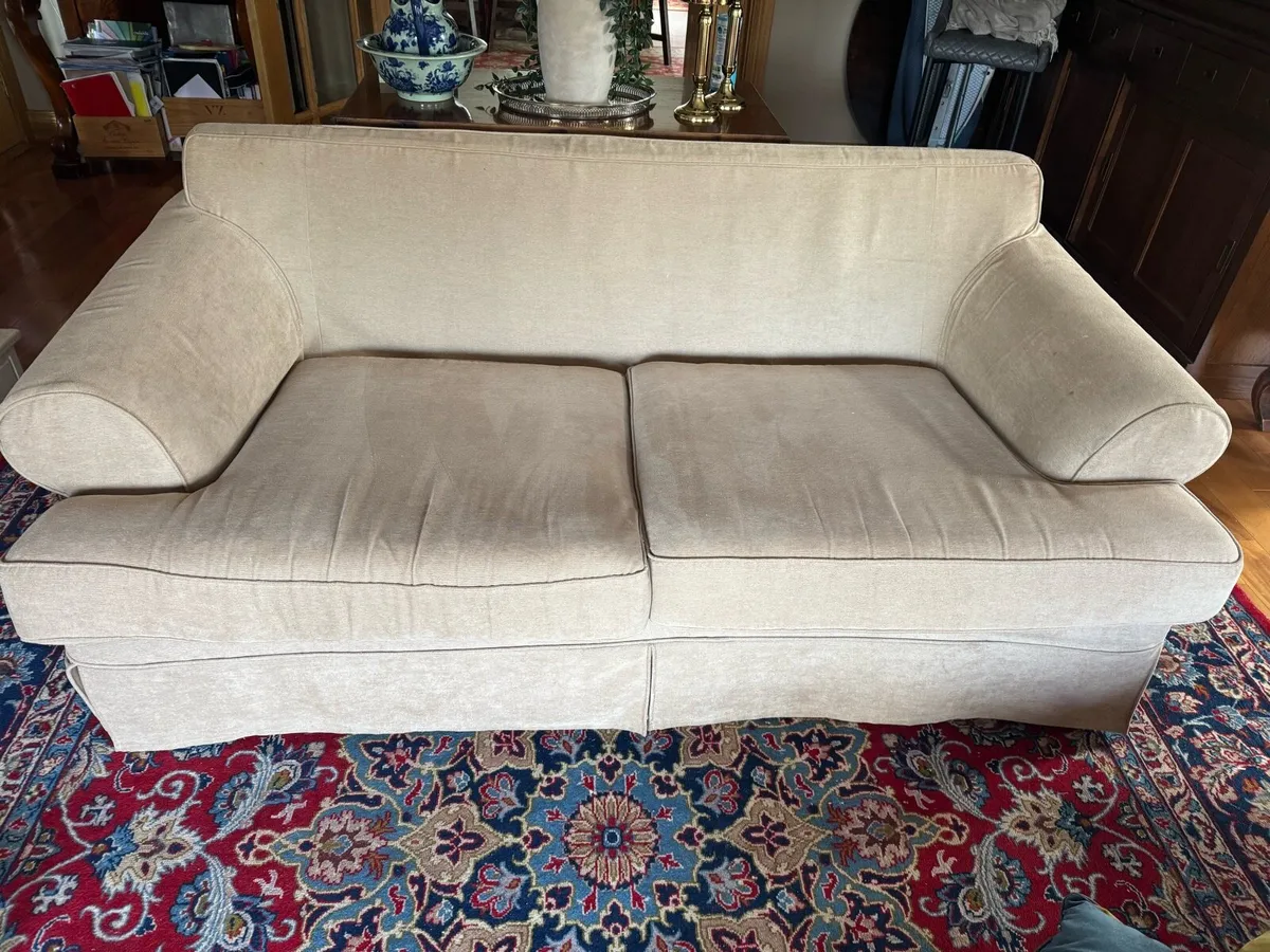 Couch - Image 2