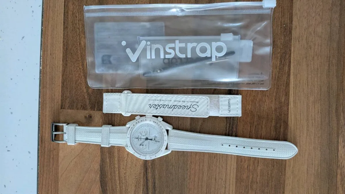 Mission to Moonphase Snoopy Watch - Image 4