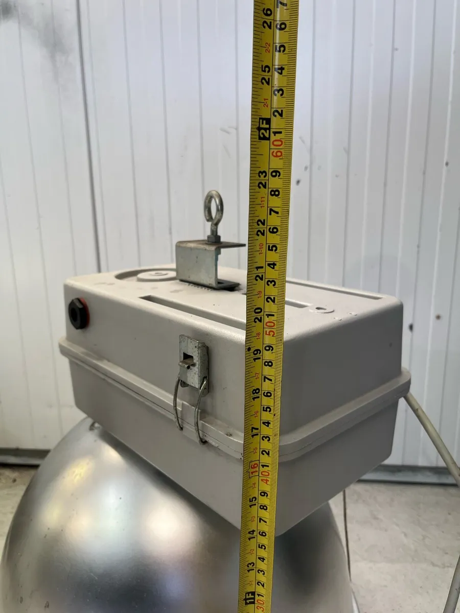 Vintage industrial lap - Image 3