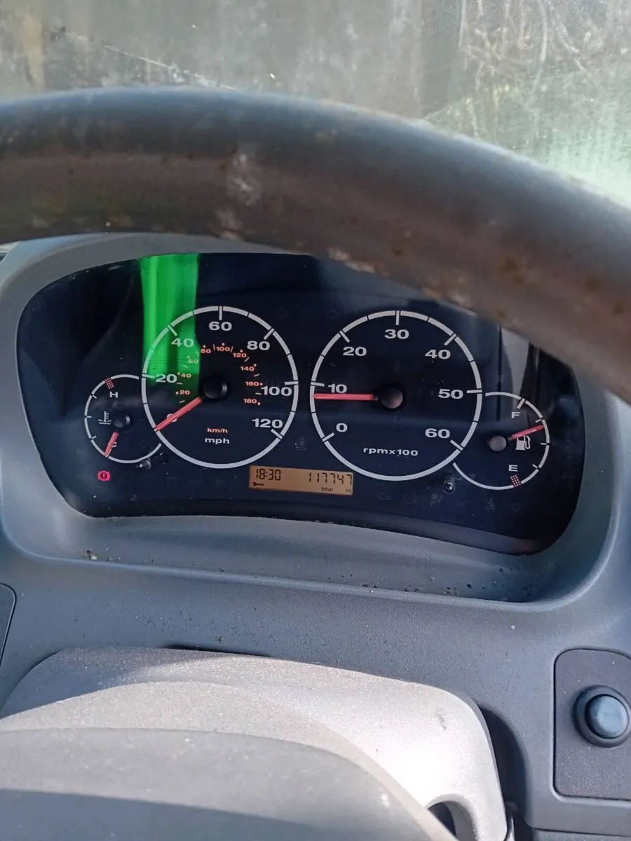 Horsehorses for sale van - Image 3