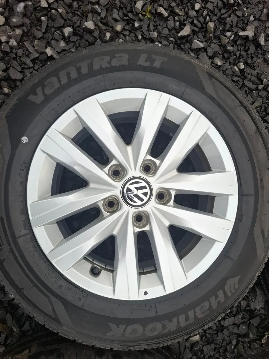 16" Genuine Vw Transporter T5, T6 Alloys with tyre - Image 2