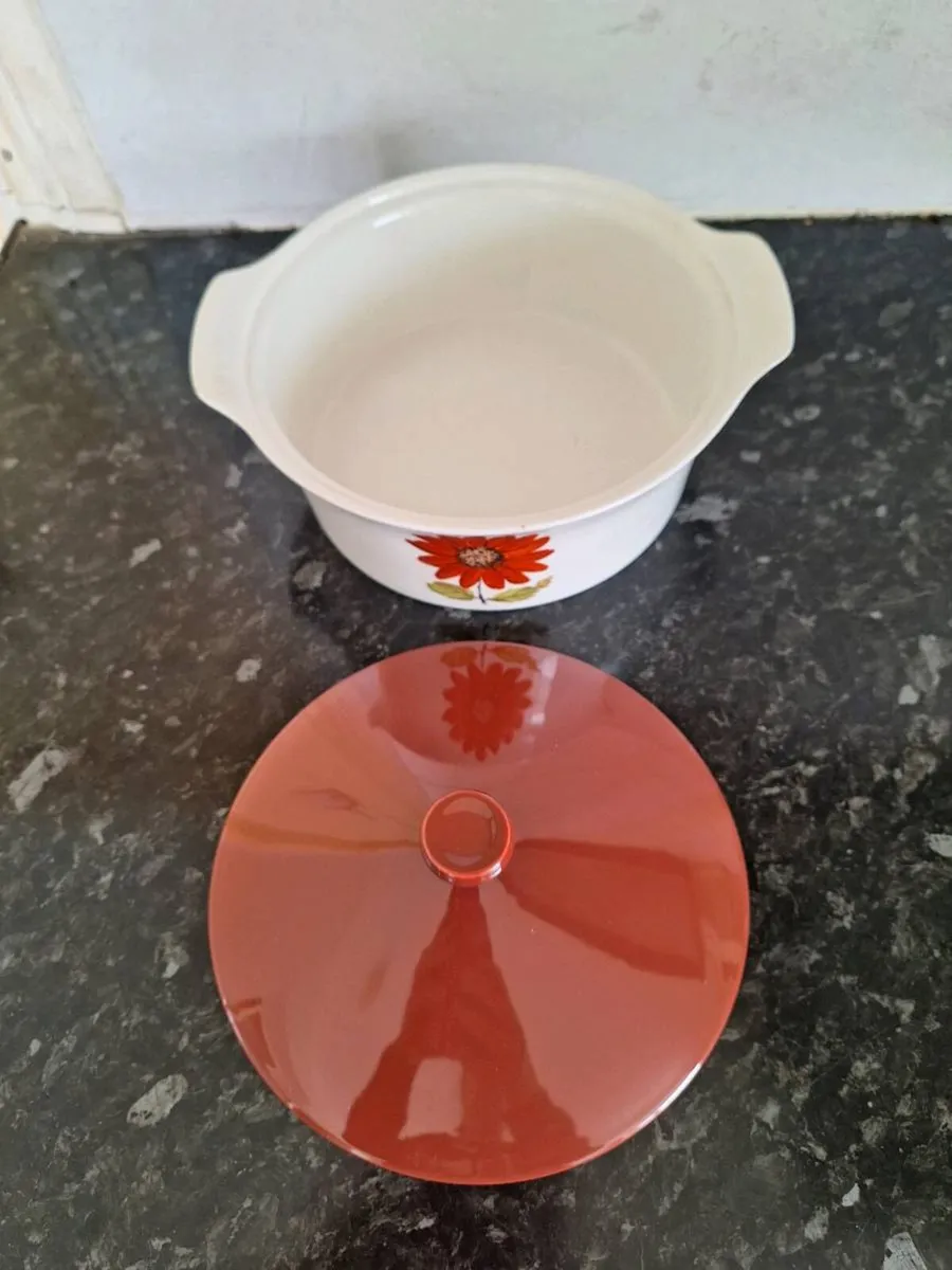 Johnson Bros Snowhite casserole dish and plate - Image 2