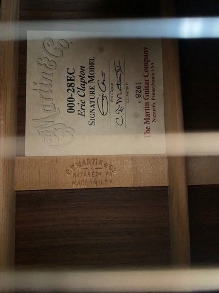 Martin OOO28 EC guitar - Image 2