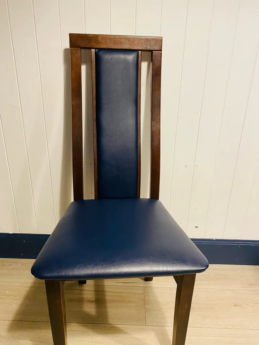 4 x restaurant or home use chairs - Image 2