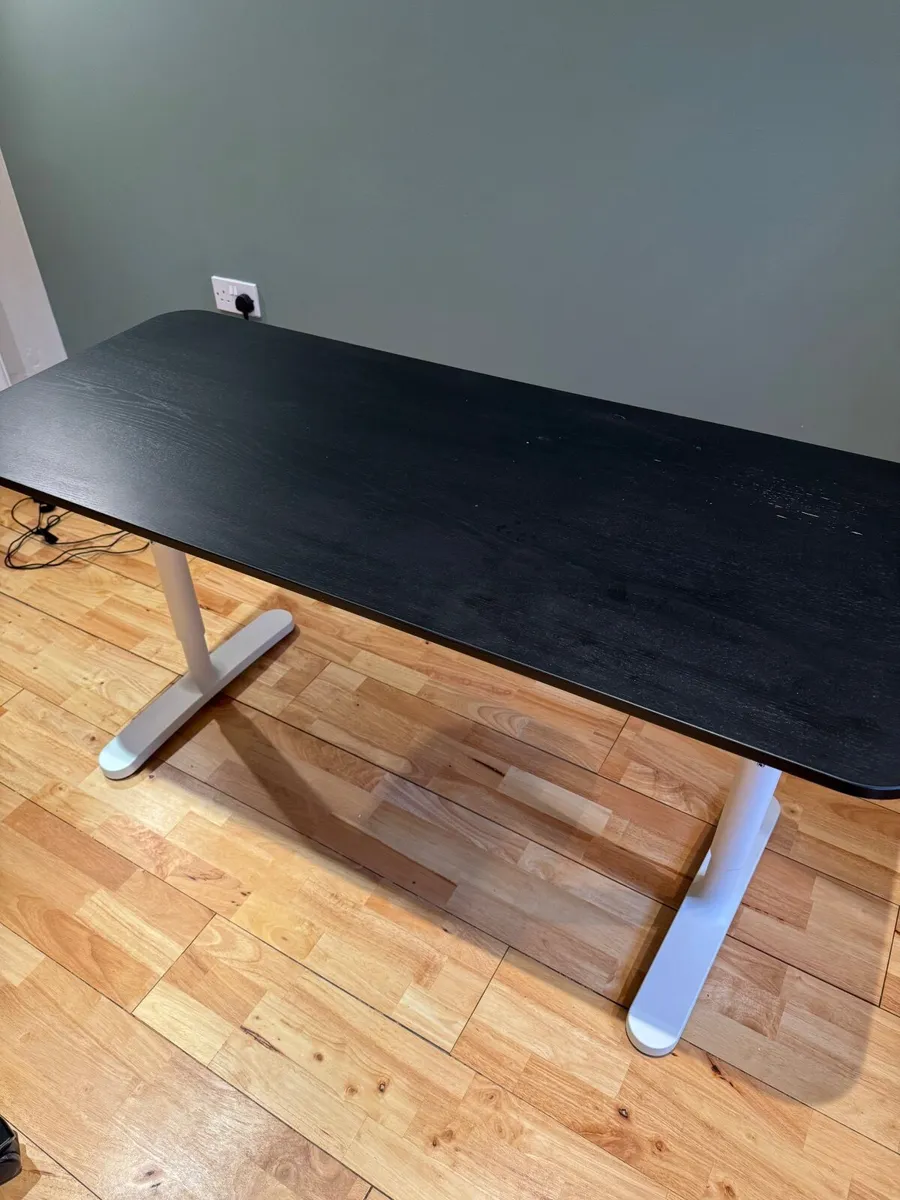 Ikea Bekant Desk 140 x 60 cm - Image 3