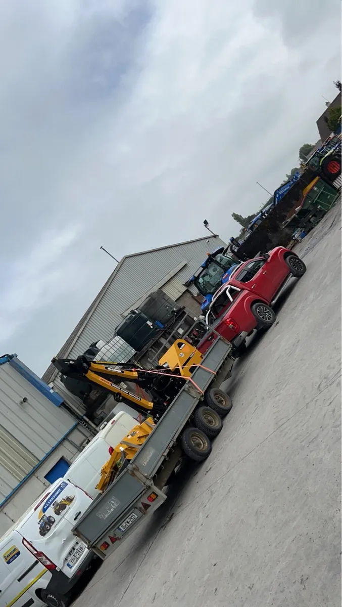 Jeep and box+flat trailer haulage - Image 2